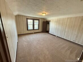 26.5 Bridgeport Ave in Milford, CT - Building Photo - Building Photo