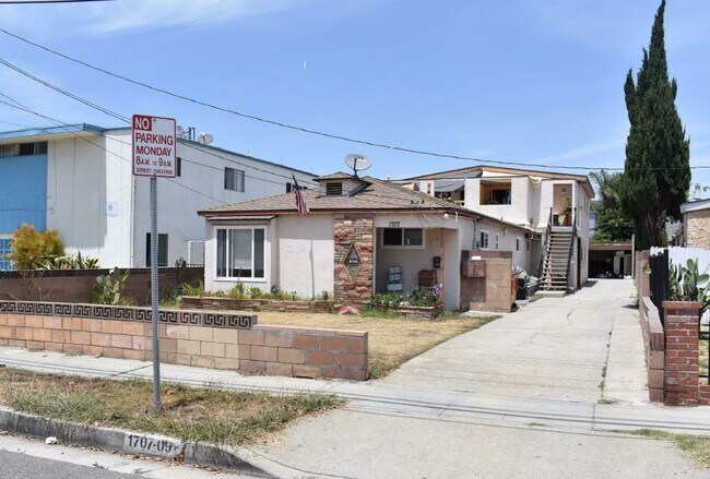 1707 Marine Ave in Gardena, CA - Building Photo - Building Photo