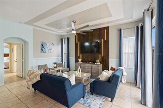 730 Brunello Dr in Davenport, FL - Building Photo - Building Photo