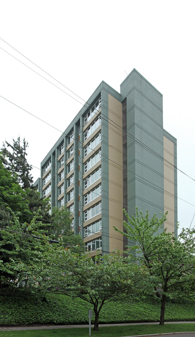 Capitol Park Apartments in Seattle, WA - Building Photo - Building Photo