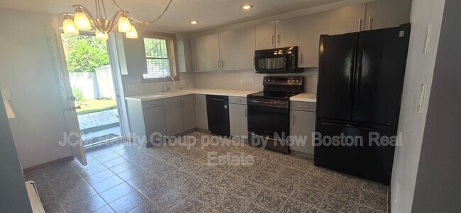 120 Savage St in Revere, MA - Building Photo - Building Photo