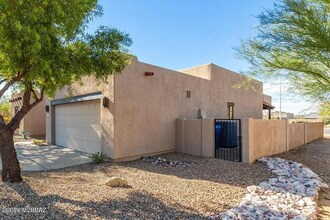 11569 Kelly Rae Pl in Tucson, AZ - Building Photo - Building Photo