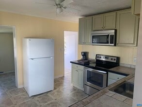 239 Belleview Ave in Orange, VA - Building Photo - Building Photo