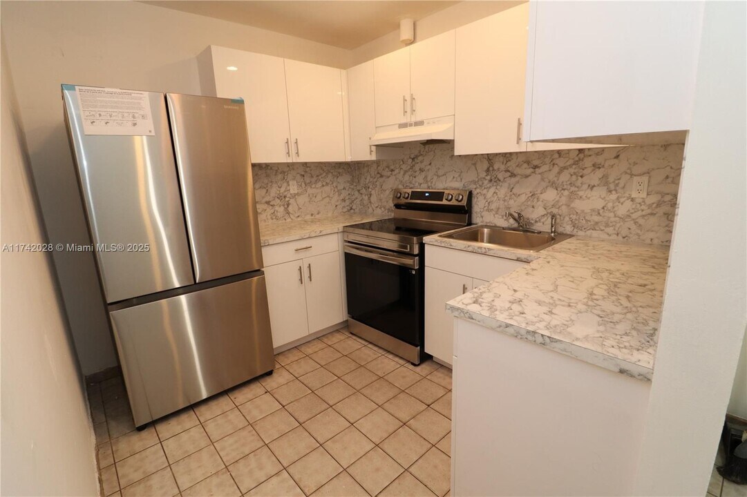 1348 SW 2nd St in Miami, FL - Building Photo