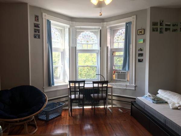 2841 n Calvert Street, Unit 2F in Baltimore, MD - Building Photo - Building Photo