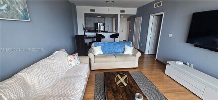 7900 Harbor Island Dr, Unit 1024 in North Bay Village, FL - Building Photo - Building Photo