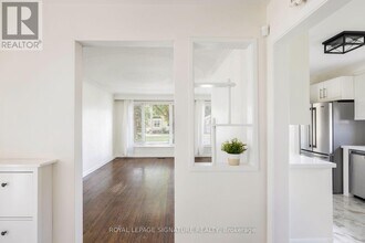 26 Paragon Rd in Toronto, ON - Building Photo - Building Photo