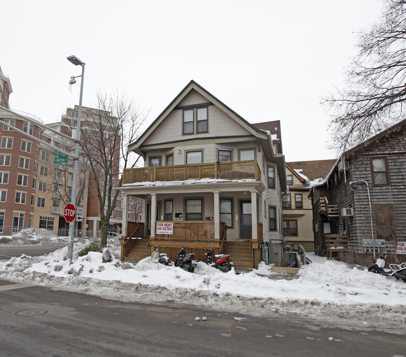 401 W Mifflin St in Madison, WI - Foto de edificio