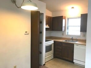 76 Peachtree Ln in Fairview Heights, IL - Building Photo - Building Photo