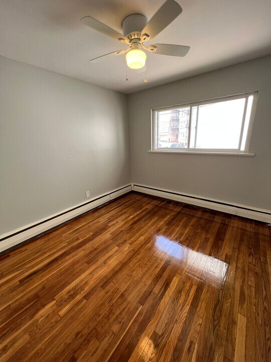 87 Wagner Pl, Unit A2 Photo