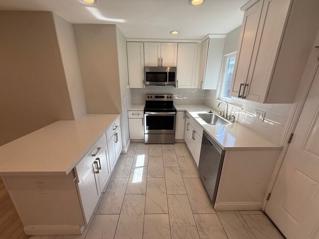 property at 1631 Frisbie Ct