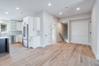 2 Punchard Ave in Andover, MA - Building Photo - Building Photo