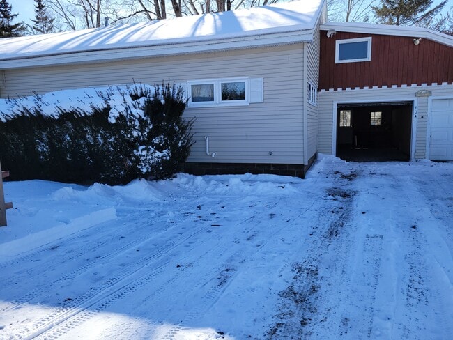 40 Rootville Rd, Unit 40A