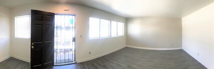 454 Ivy St in Glendale, CA - Foto de edificio - Building Photo