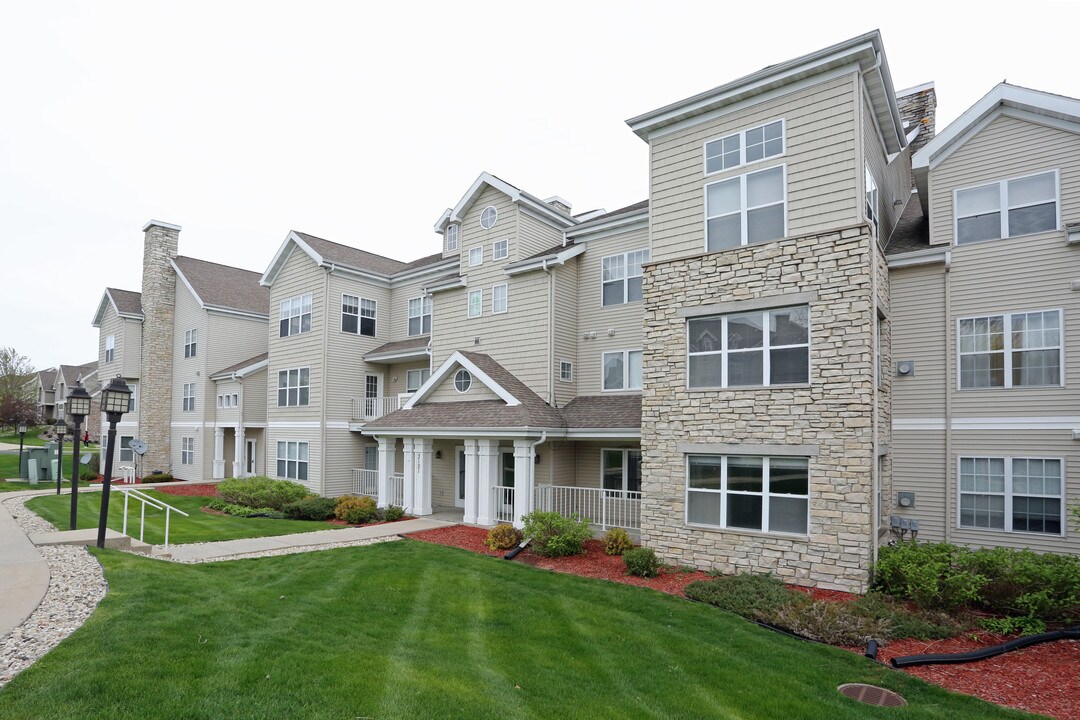 Nantucket Apartments in Madison, WI - Foto de edificio