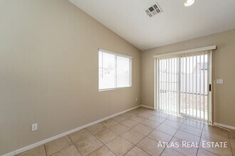 617 Lava Beds Way in North Las Vegas, NV - Building Photo - Building Photo