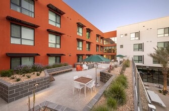 399 Blossom Hill Rd in San Jose, CA - Building Photo - Building Photo
