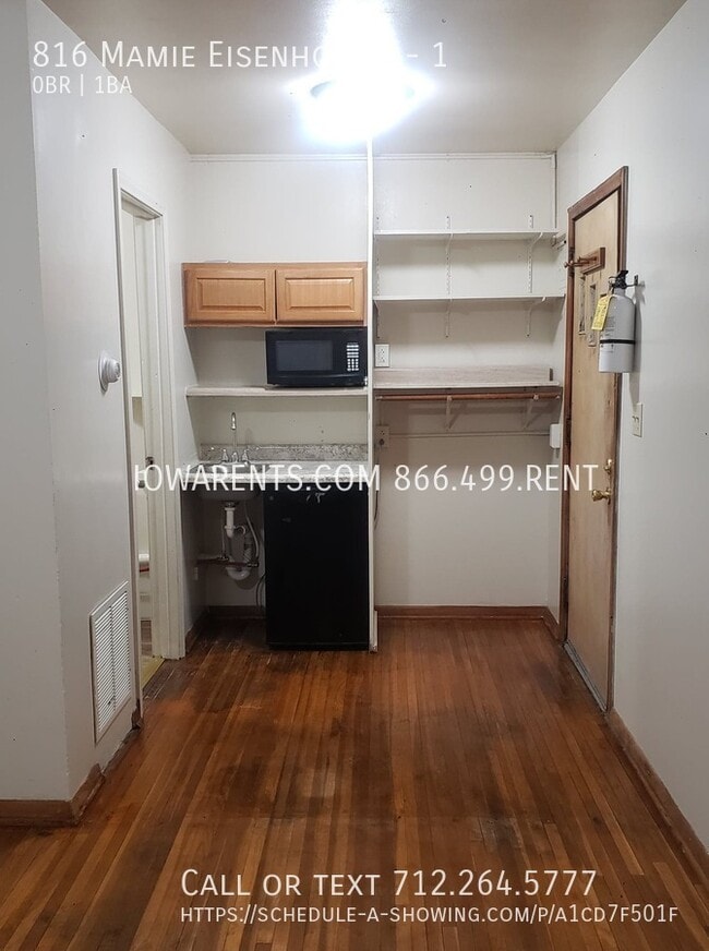 property at 816 Mamie Eisenhower Ave