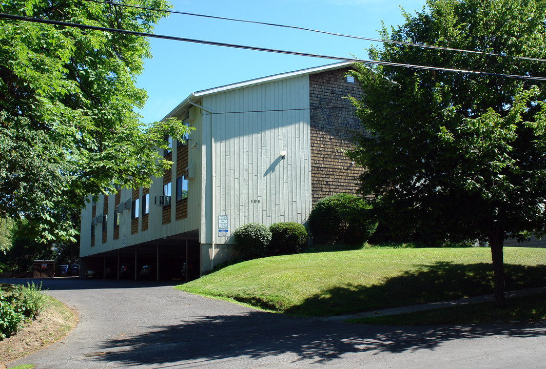 105-107 Herkimer St in Syracuse, NY - Foto de edificio