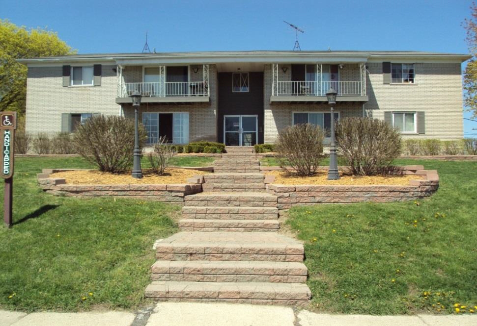 Georgian Oaks Apartments in Washington, MI - Building Photo