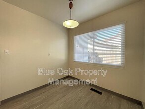 6 Begonia Ln in Chico, CA - Building Photo - Building Photo