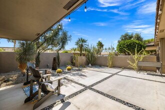 11 Whittier Ct in Rancho Mirage, CA - Building Photo - Building Photo