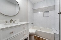 1906 N Main St photo'