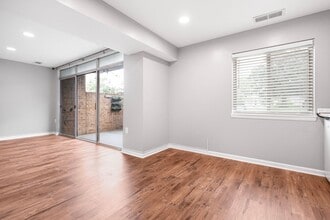 18714 Walkers Choice Rd in Montgomery Village, MD - Building Photo - Building Photo
