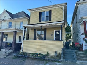 429 N Zane Hwy in Martins Ferry, OH - Building Photo - Building Photo