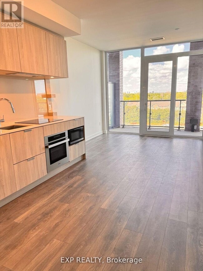 28 Ann St in Mississauga, ON - Building Photo - Building Photo