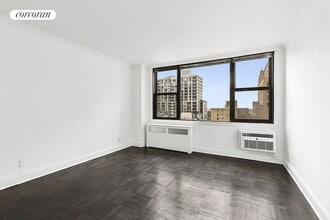 500A E 87th St in New York, NY - Building Photo - Building Photo