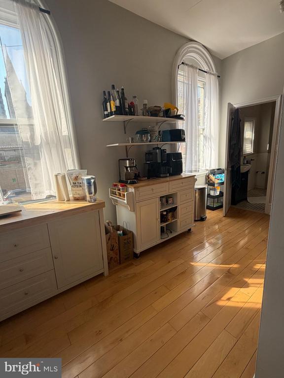 2034 Chestnut St in Philadelphia, PA - Building Photo - Building Photo