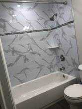 804 hidden village dr in Perth Amboy, NJ - Building Photo - Building Photo