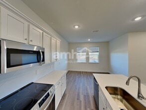 6006 Sycamore Pl St in St. Cloud, FL - Building Photo - Building Photo