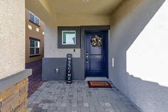 345 Night Dove St in Henderson, NV - Building Photo - Building Photo