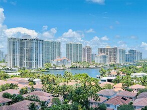 19370 Collins Ave in Sunny Isles Beach, FL - Building Photo - Building Photo