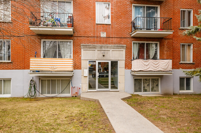 5131 Barclay Av in Montréal, QC - Building Photo - Building Photo
