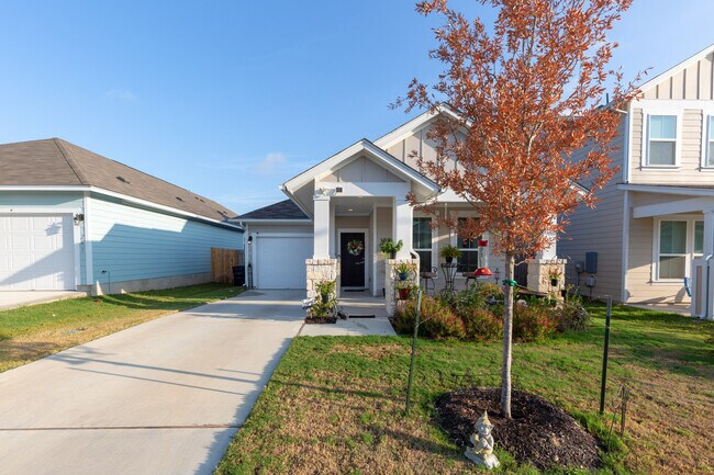 245 E Broade St in Leander, TX - Building Photo - Building Photo