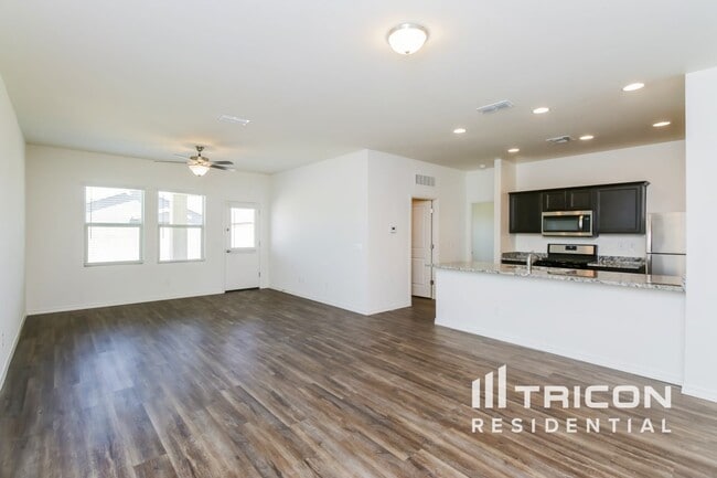 4578 W Saddlebush Way in Queen Creek, AZ - Foto de edificio - Building Photo