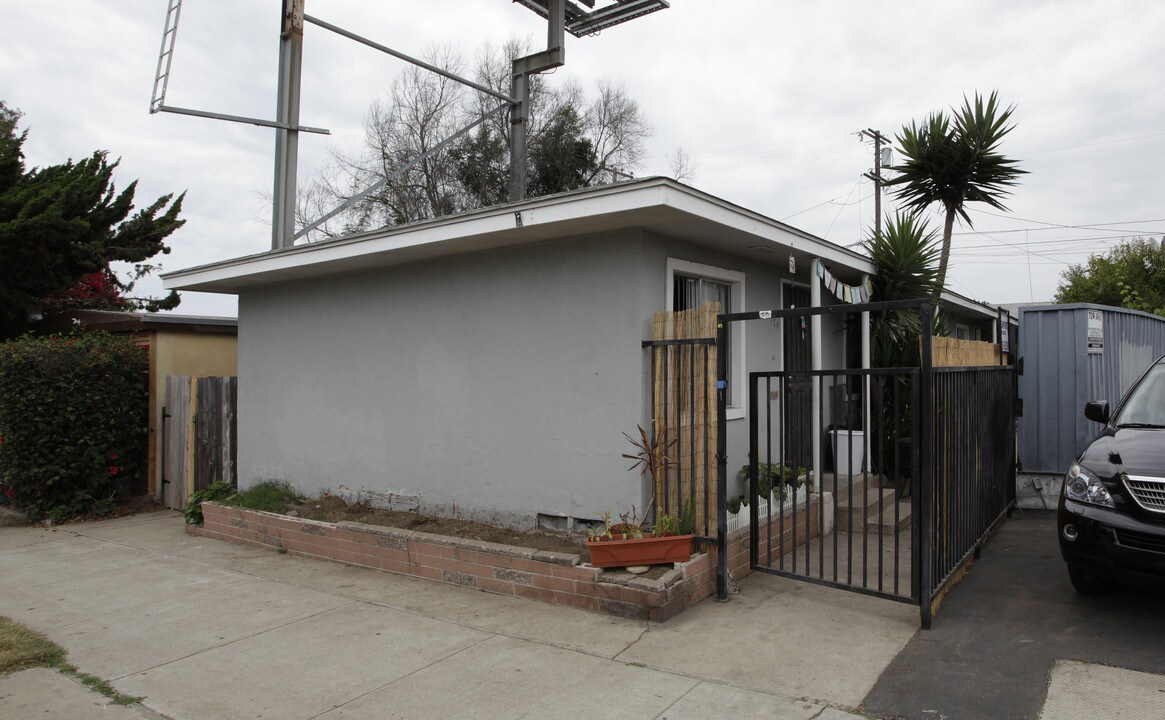 5014-5020 Voltaire St in San Diego, CA - Building Photo