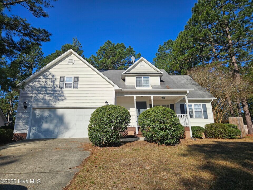5 Alexander Ln in Pinehurst, NC - Building Photo