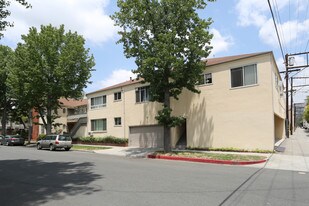 9173 Alden Dr in Beverly Hills, CA - Building Photo