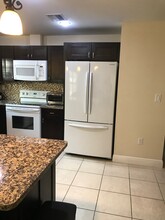 1473 NE 48th St in Pompano Beach, FL - Foto de edificio - Building Photo