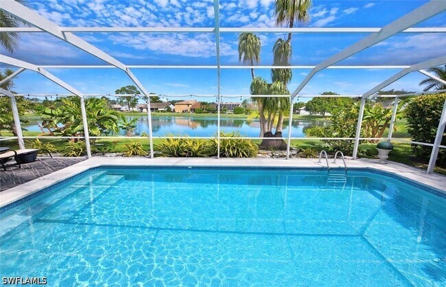 3639 Kent Dr in Naples, FL - Building Photo - Building Photo