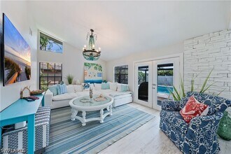 1220 Westlake Blvd in Naples, FL - Building Photo - Building Photo