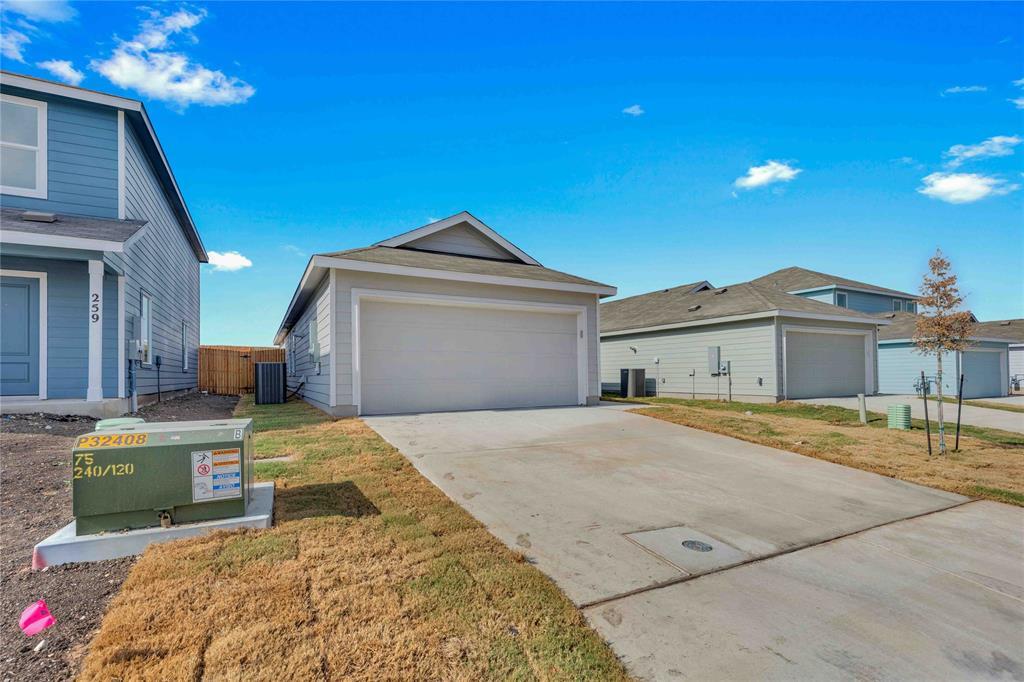 263 Ottawa Way in New Braunfels, TX - Building Photo