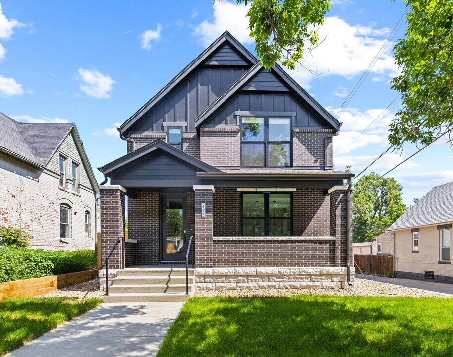 Gorgeously designed LoHi home by Potter Hi in Denver, CO - Building Photo