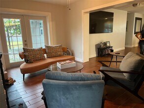 1040 Lyons Park Dr in Pompano Beach, FL - Building Photo - Building Photo