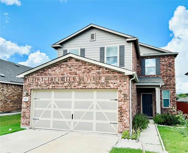 901 Sawbuck Dr