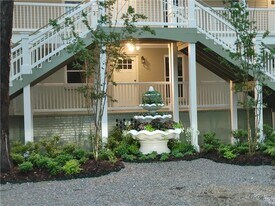 425 Depre St in Mandeville, LA - Building Photo